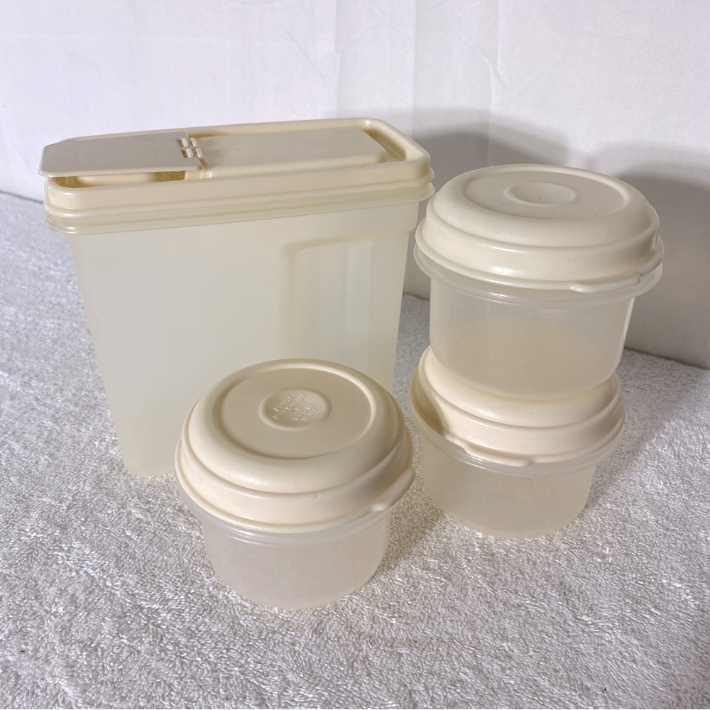 Vintage Tupperware Food Storage Container Set With Cream Lids 8pcs